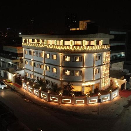 נאווי מומבאי The Royal Palace Hotel 400703 מראה חיצוני תמונה